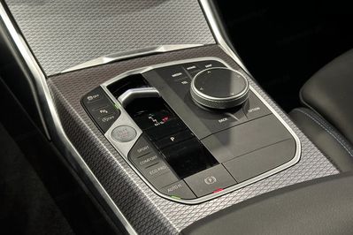 BMW Seria 3 318i M Sport