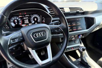 Audi Q3 35 TFSI mHEV S tronic
