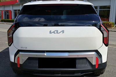Kia EV3 81.4kWh Air