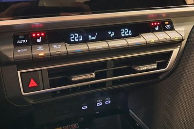 Toyota Camry Comfort 2.5 Hybrid Dynamic Force