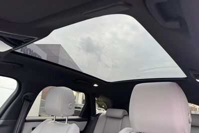 Land Rover Range Rover Velar Velar 3.0 D300 mHEV Dynamic SE