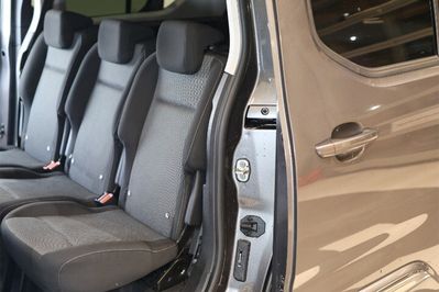 Toyota Proace City Verso Long L2H1 Family 7os AT