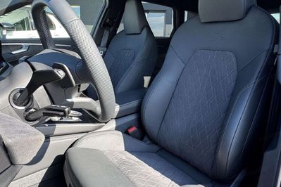 Audi A6 e-Hybrid quattro S line Avant