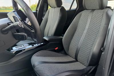 Peugeot 2008 1.2 Puretech Allure S&S EAT8