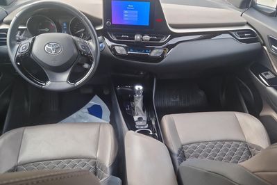 Toyota C-HR 2.0 Hybrid Executive