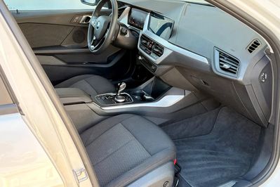 BMW Seria 1 118i Advantage aut
