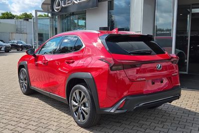 Lexus UX 300h F Sport Design Hybrid Dynamic Force