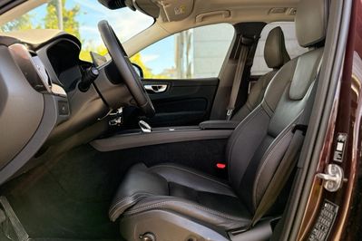 Volvo XC60 B5 B AWD Ultimate Dark