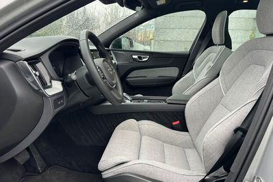 Volvo XC60 T6 Plug-In Hybrid AWD Ultra Dark aut