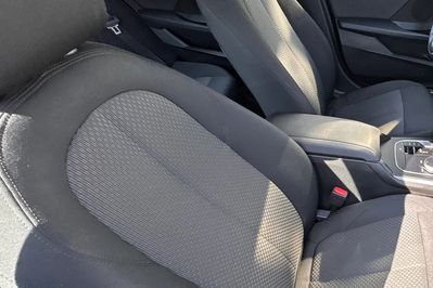 BMW Seria 1 118i Advantage aut