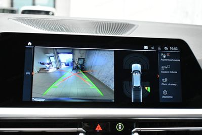 BMW Seria 3 Touring 330e M Sport