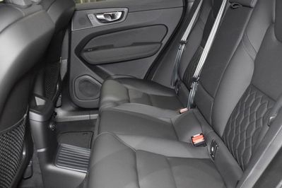 Volvo XC60 B5 B AWD Plus Dark aut