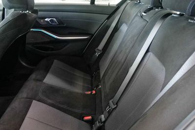 BMW Seria 3 330i xDrive M Sport
