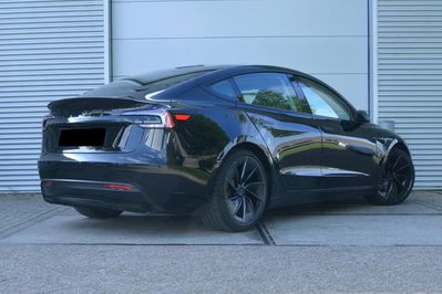 Tesla Model 3 Performance AWD