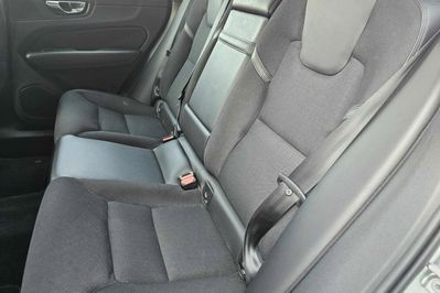 Volvo XC60 T4 Momentum Pro