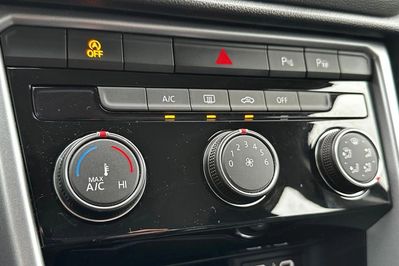 Volkswagen T-ROC 1.0 TSI Life