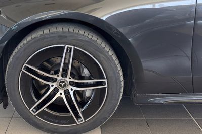 Mercedes Klasa E 220 d  4-Matic AMG