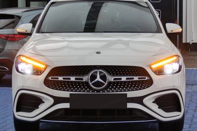 Mercedes GLA 200  AMG Line