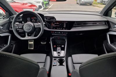 Audi A3 S3 TFSI quattro S tronic