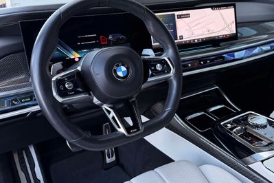 BMW Seria 7 740d xDrive M Sport