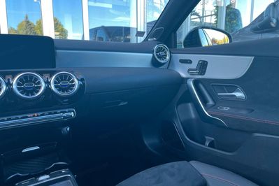 Mercedes Klasa A 220 4-Matic AMG Line