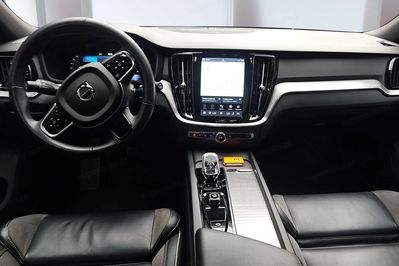 Volvo V60 Plus B5 B AWD