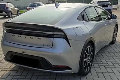 Toyota Prius Prestige 2.0 Hybrid Plug-in