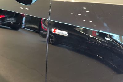 Audi A8 50 TDI quattro