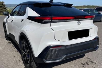 Toyota C-HR Executive 2.0 Plug-in Hybrid Dynamic Force