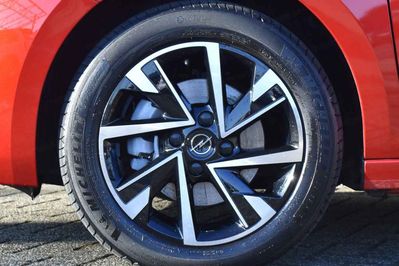 Opel Corsa Yes  1.2 T mHEV eDCT