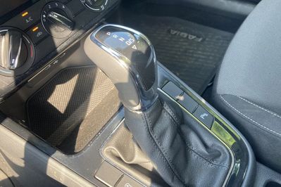 Skoda Fabia 1.0 TSI Selection DSG