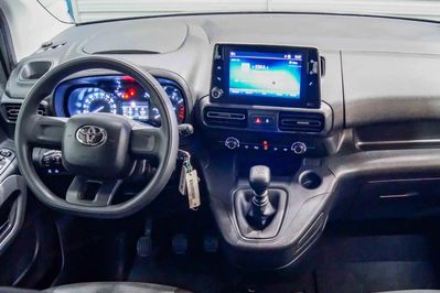 Toyota Proace City Verso 1.5 D-4D Family