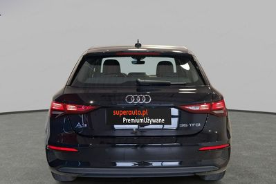 Audi A3 35 TFSI mHEV S tronic