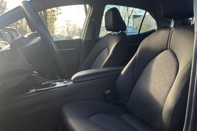 Toyota Camry 2.5 Hybrid Prestige