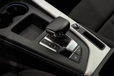 Audi A4 35 TFSI S Line