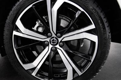Volvo XC60 B4 B Plus Dark aut