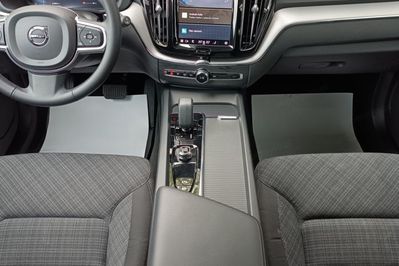 Volvo XC60 B4 D AWD Core aut