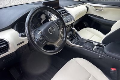 Lexus NX 300h F Impression AWD