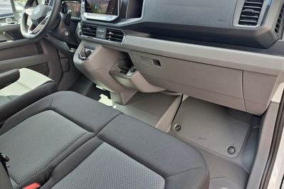 Volkswagen Crafter L4H3 8AT