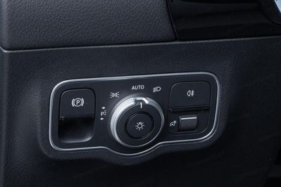 Mercedes EQA 250+  Electric Art