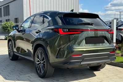 Lexus NX 350h Omotenashi 2.5 Hybrid AWD