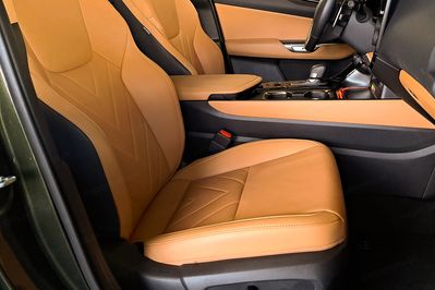 Lexus NX 450h+ Prestige AWD