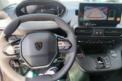 Peugeot Partner Van Long L2H1 EAT8