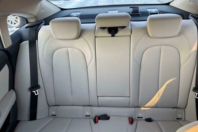 BMW Seria 2 218i Advantage