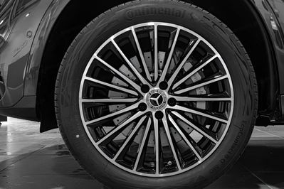 Mercedes GLC 200 4-Matic AMG Line