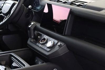 Land Rover Defender 130 5.0 P425 Outbound