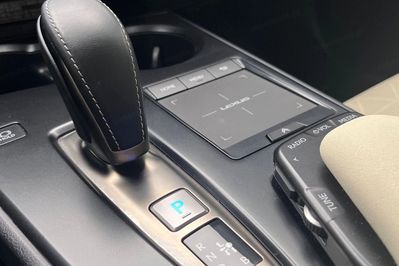 Lexus UX 300e Prestige 2WD