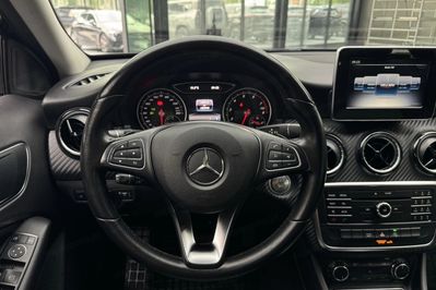 Mercedes GLA 180 7G-DCT