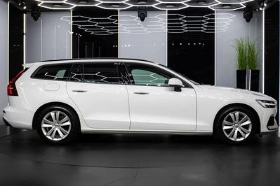 Volvo V60 B3 B Momentum Core