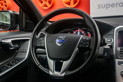 Volvo XC60 D4 Momentum Plus